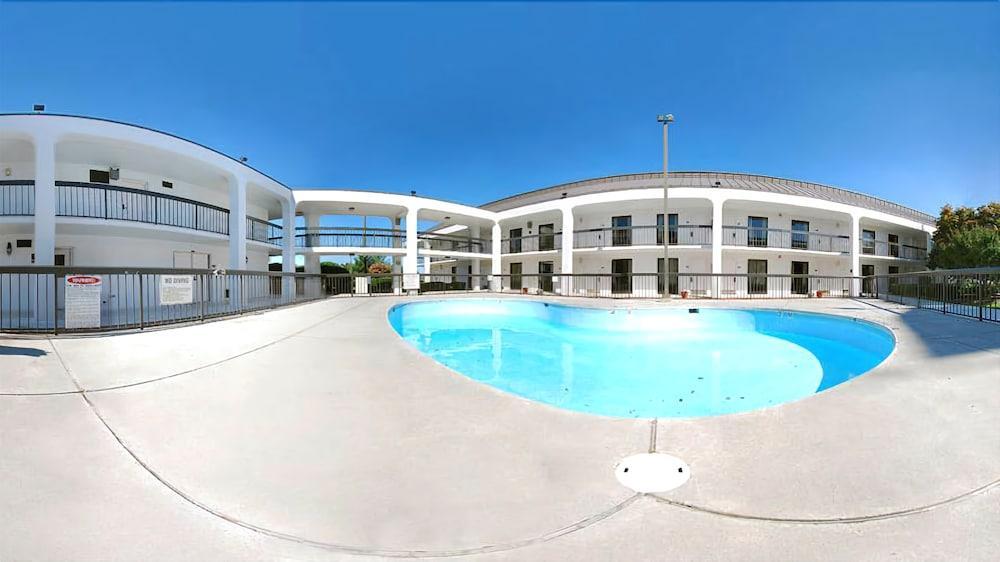 Quality Inn Christiansburg - Blacksburg Εξωτερικό φωτογραφία